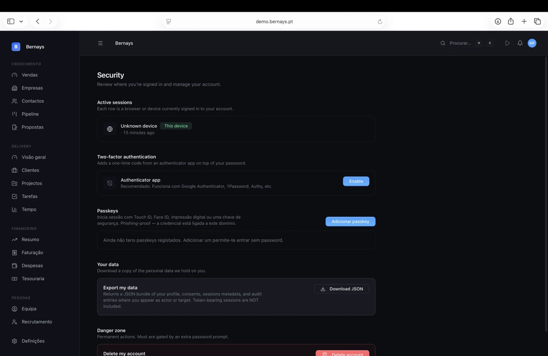 Segurança do Bernays com 2FA, Passkeys, sessões activas e exportação de dados RGPD